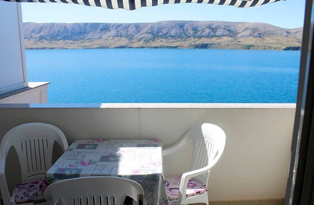 Apartments Ljubica (90181-A5) - Metajna - island Pag
