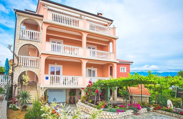 Apartments Marija, (15689), Lopar, hr