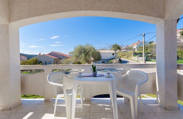 Apartments VESNA (39001-A2) - Kampor - island Rab