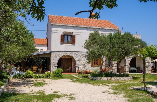 Apartments with parking space Punta kriza, Cres - 867