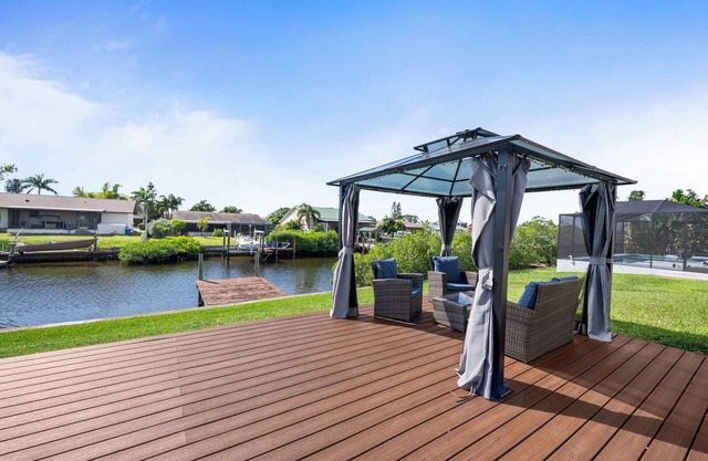 Apollo Beach Waterfront 4BR+Dock+Near Tampa