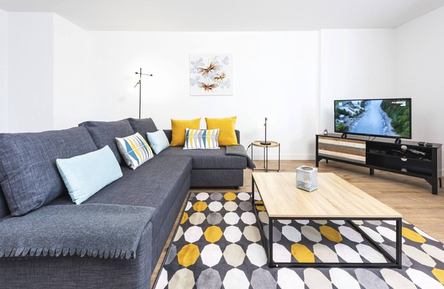 APPARATUS T3 Gare St Jean