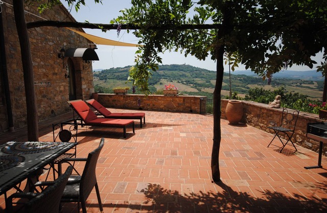 Appartamento Bacco. Sunset view, bio-pool & garden