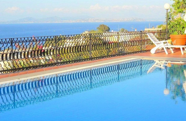 Appartamento Lindora B: A graceful apartment situated in a quiet location, a few minutes from the town center, with Free WI-FI.