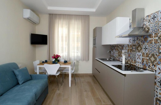 Appartamento Salotto Vomero 7