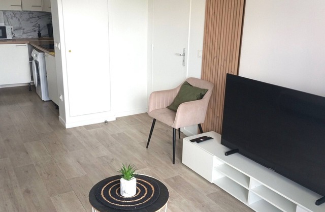 Appartement Neuf F2 en Face du Quartz