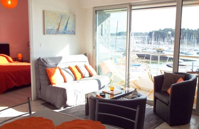 Appartement 2 pièces avec parking à La Trinité-sur-Mer - FR-1-477-78