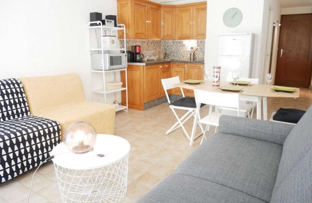 Appartement 2P à Carnac, à 50m de la Plage, Terrasse S/O, 4 Pers., Parking, Confort Moderne - FR-1-477-152