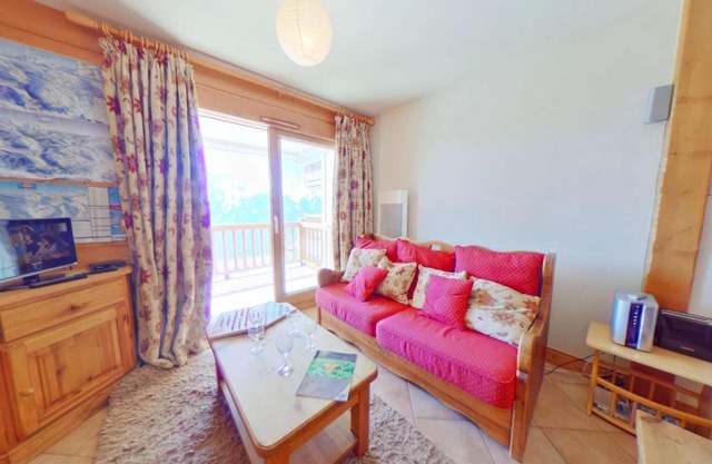 Appartement 3 pièces avec piscine, proche centre Les Saisies, 5 pers, parking, balcon, classé 3 étoiles - FR-1-594-98