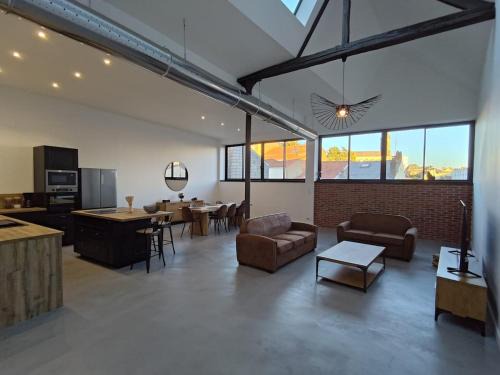 APPARTEMENT 4 CHAMBRES loft industriel