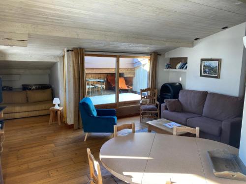 Appartement 71m2 près de Megève, à 200m télécabine la Princesse, local à ski, 2 chambres, parking couvert