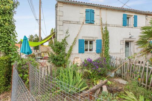 Appartement accueillant à Mortagne-sur-Gironde, 45 m², terrasse