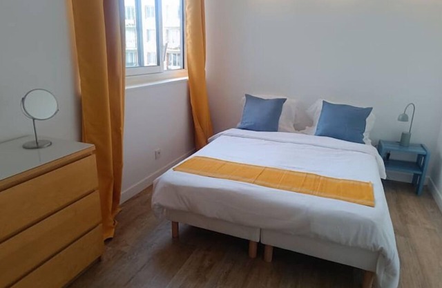 Appartement aux Portes de Paris, Métro 12