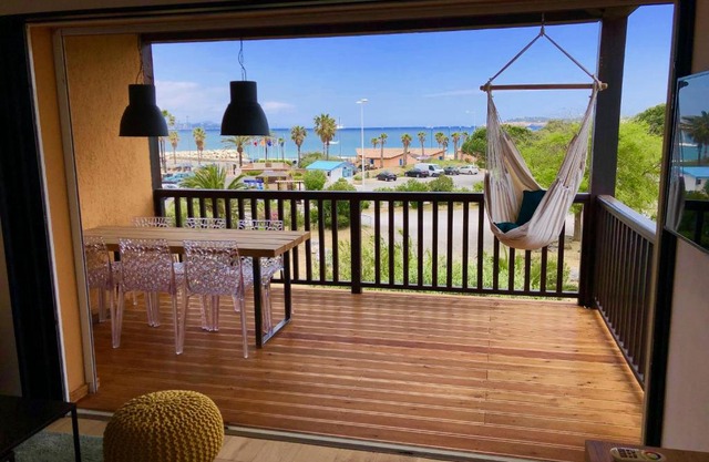 Appartement climatisé refait à neuf - VUE MER Saint-Tropez - Piscine- 50m plage