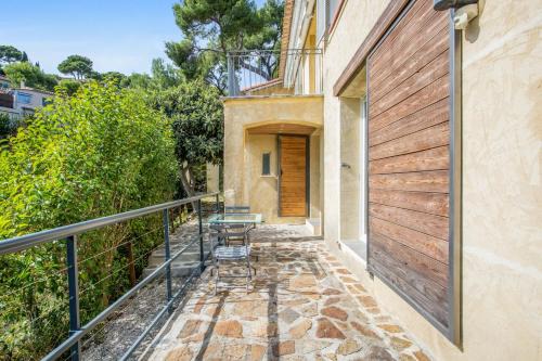 Appartement confortable à Hyères avec piscine privée