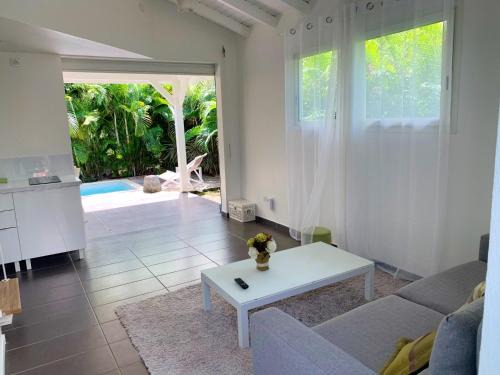 Appartement confortable au Moule 60 m² avec piscine privée