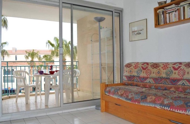 Appartement cosy au Port d'Argelès, 2 pièces/cabine, 6 couchages, proche mer, loggia, ménage inclus - FR-1-225-453
