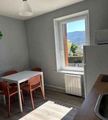 Appartement cosy avec vue sur les montagnes