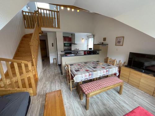 Appartement duplex avec vue, parking et Wifi - FR-1-787-6