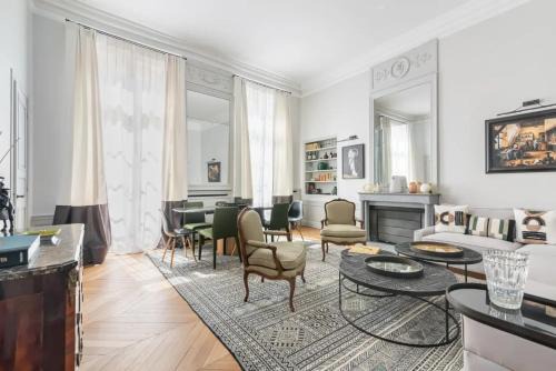 Appartement luxueux/historique proche bon marché
