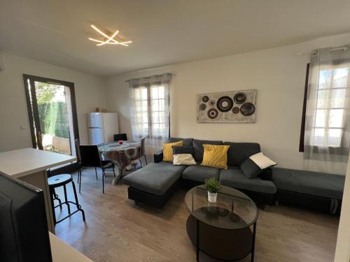 Appartement pour 2 personnes en ville avec terrasse