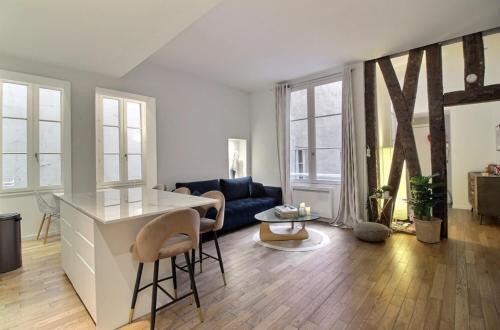 APPARTEMENT PARIS - LOUVRE & RIVOLI