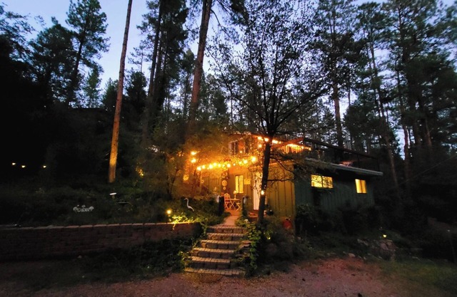 Applecross Chalet at Tonto Creek~Hike, Explore, Hot Tub, Repeat!