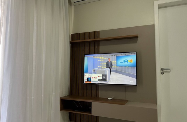 APT 1 BEDROOM BALNEÁRIO CAMBORIÚ - AV. BRAZIL - UP TO 4 PEOPLE - PRIVATE GARAGE.