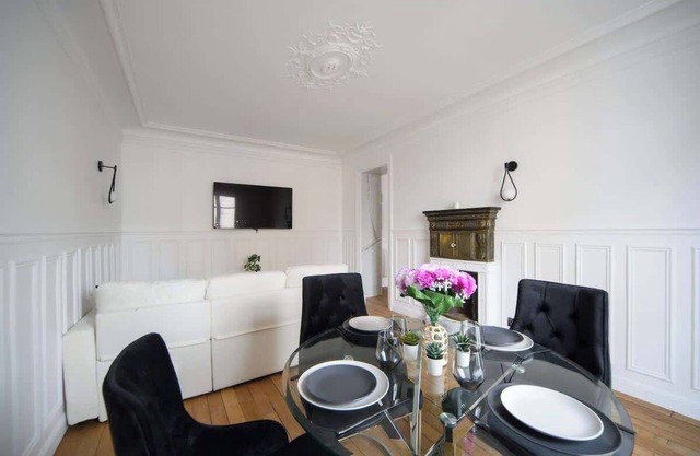 Apt Balcony-Passy-Mobility lease