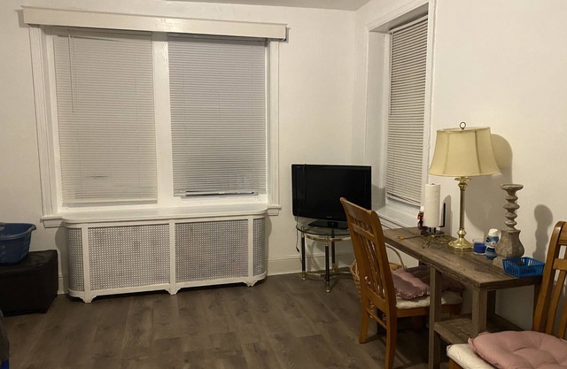 Apt near Salus University, Abington, Jeans Hosp