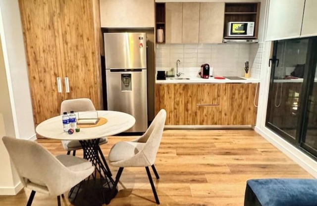 Apt Next to el virrey park