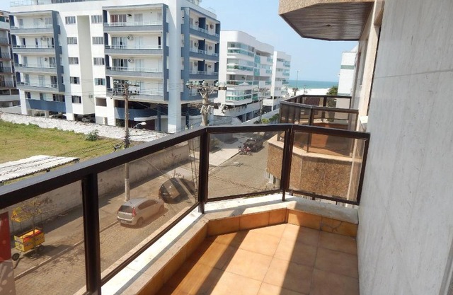 Apto 3 Quartos Quadra da Praia do Forte c/vista