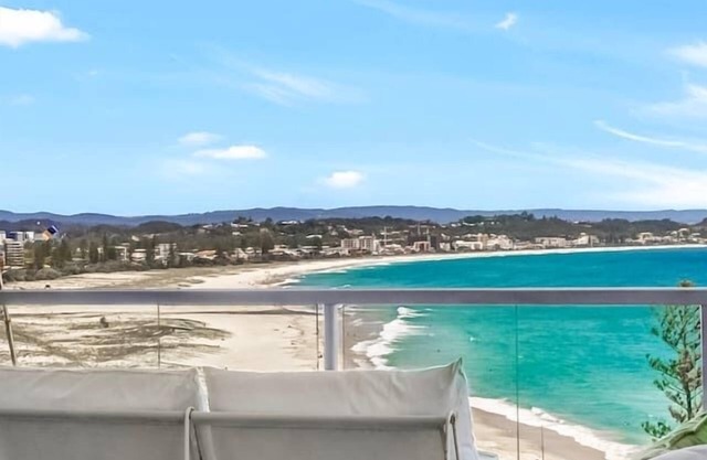 Aqua La Vista A Dreamy Coastal Escape by the Beach