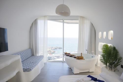 Aqualand Hotel & Resort