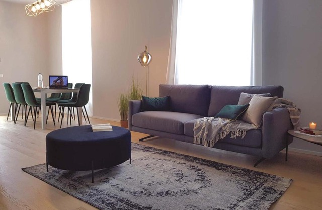 AR Prestige Penthouse - Noho