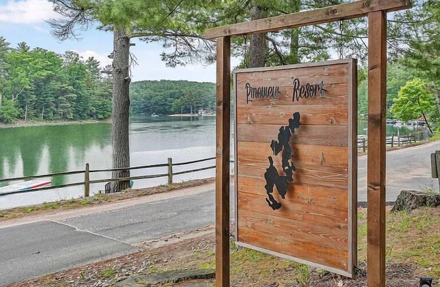 Arbutus Lake Cottage