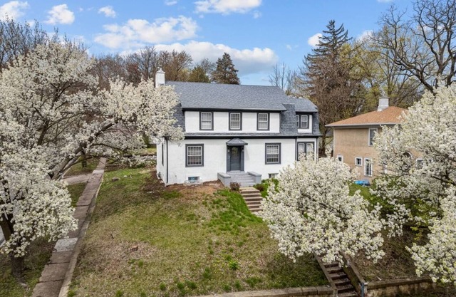Arcade Games, Pool Table, Huge Deck, Seasonal View