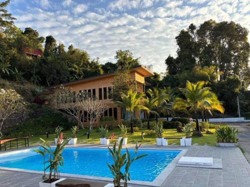 Architect's Country Villa & 10m Pool near Khao Yai