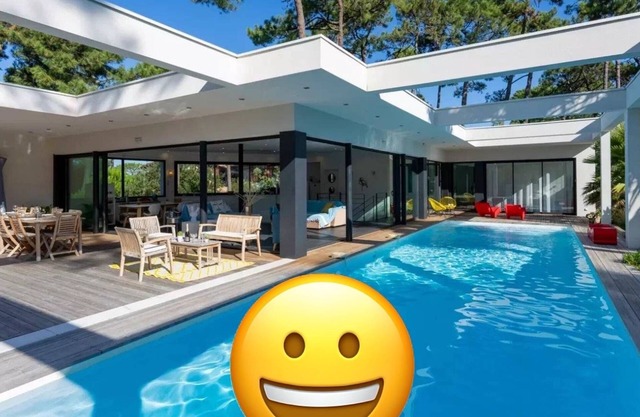 ARCHITECT villa 260m2 heated pool 14x4m 10-12 persons