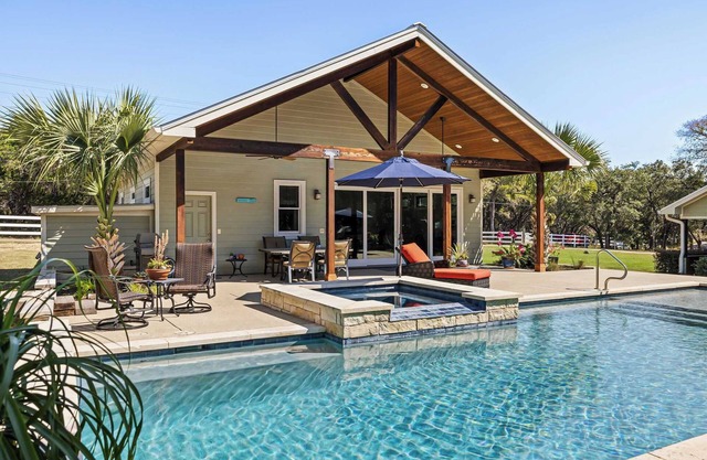 Arrowhead Lake Retreat: Family Fun and Adventure!