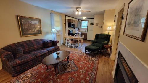 Arrowmont Stables & Cabins