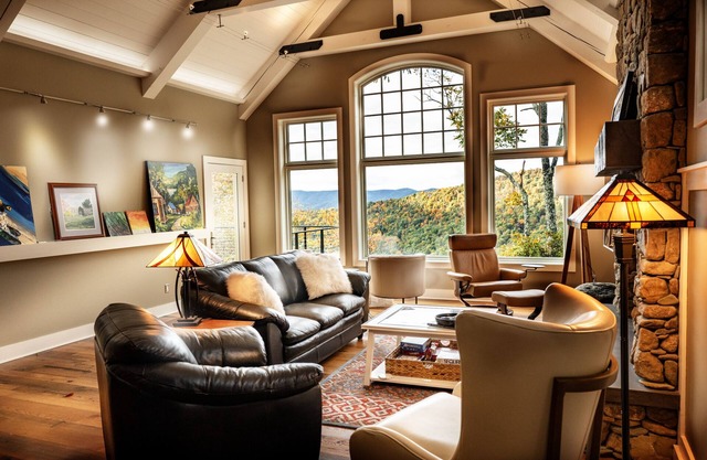 Art & Soul: Luxury Mtn Retreat/Sauna & Hot Tub
