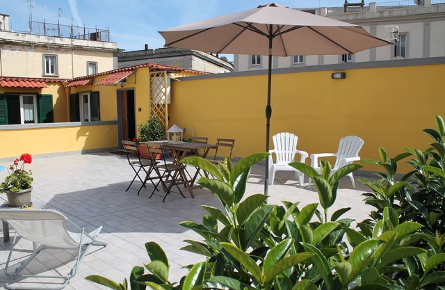 ART TERRACE - in the historic center with large terrace-