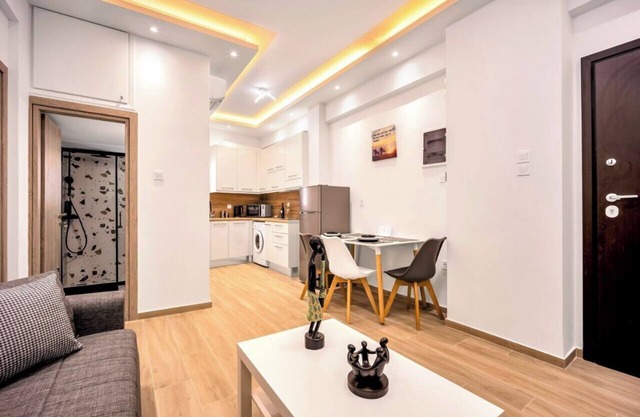 Artemis Modern Apartment