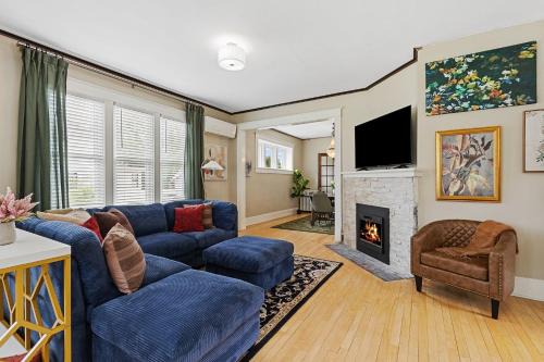 ArtGallery PrivateHotTub Sauna NearMountRushmore FamilyHome