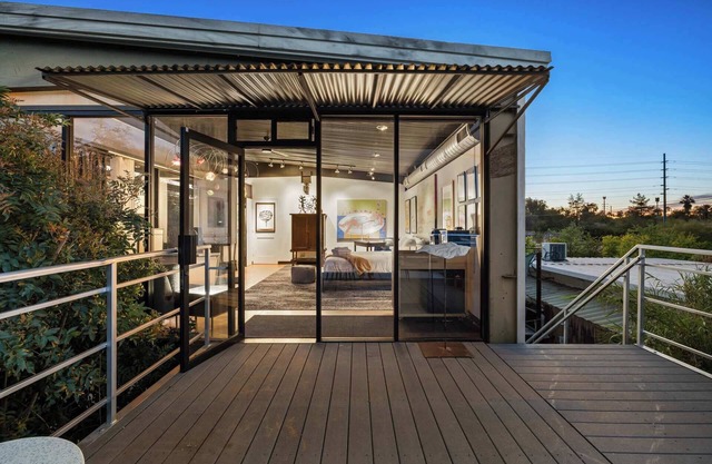 Artist’s Loft: Workshop, Sculpture Gardens & Pool