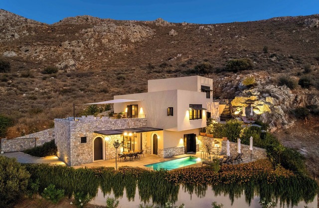 Askianos I Lux Oasis, Blend of Serenity & Elegance