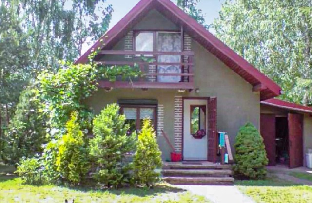 At Zalew Sulejowski this practical vacation home welcomes you.