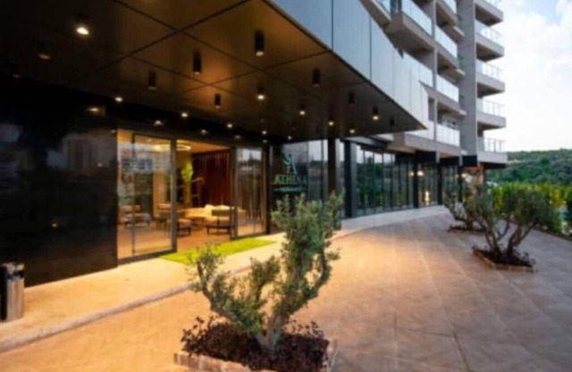 Athena Suits Luxury Apartment