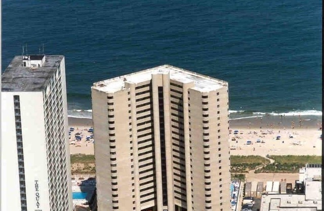 Atlantis 1608 2 Bedroom Condo by RedAwning